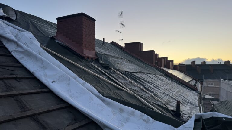 Totalentreprenad för Klimatskalet: Takomläggning och Skorstensarbete på Åhusgatan 3 i Malmö