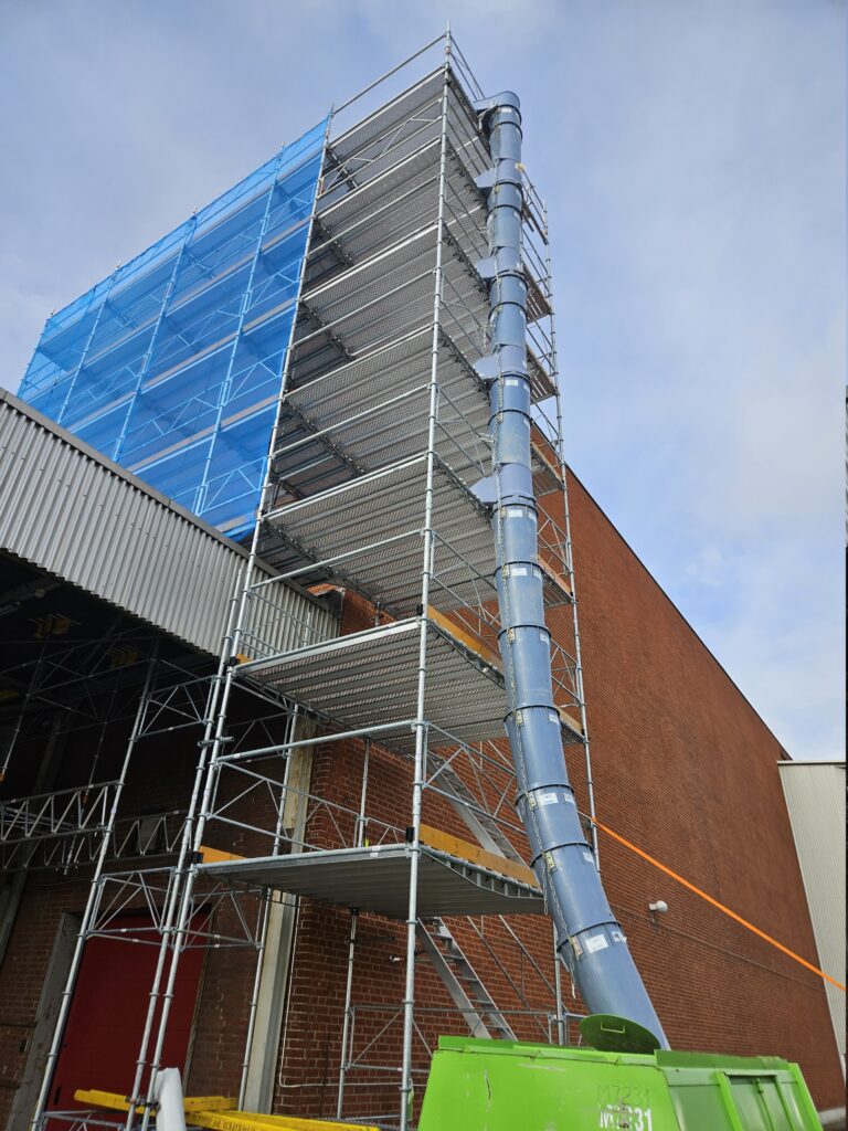 Morneon Fasad murar om fasad på historisk cigarettfabrik